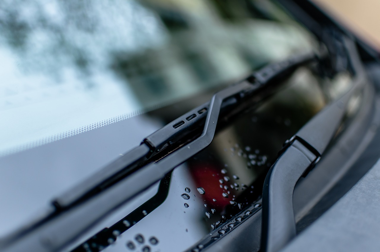 Choosing the Right Windshield Wipers for Your Car